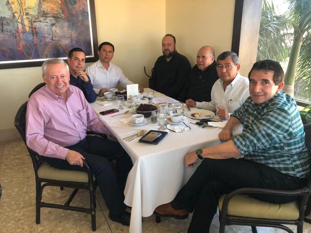 Los dirigentes estatales del PRD, PAN, MC Y PAS se reÃºnen para afinar algunas estrategias comunes. 