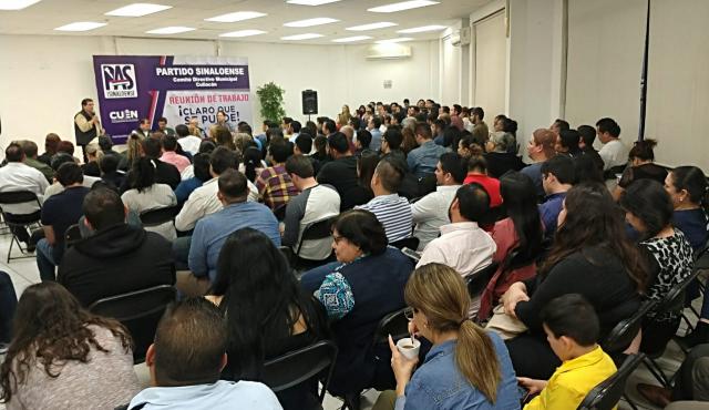 Protestan integrantes de 17 subcomitÃ©s del distrito 14 de CuliacÃ¡n.