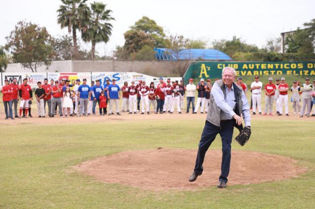 Gira de trabajo de HÃ©ctor Melesio CuÃ©n Ojeda por la RegiÃ³n del Ã‰vora. 