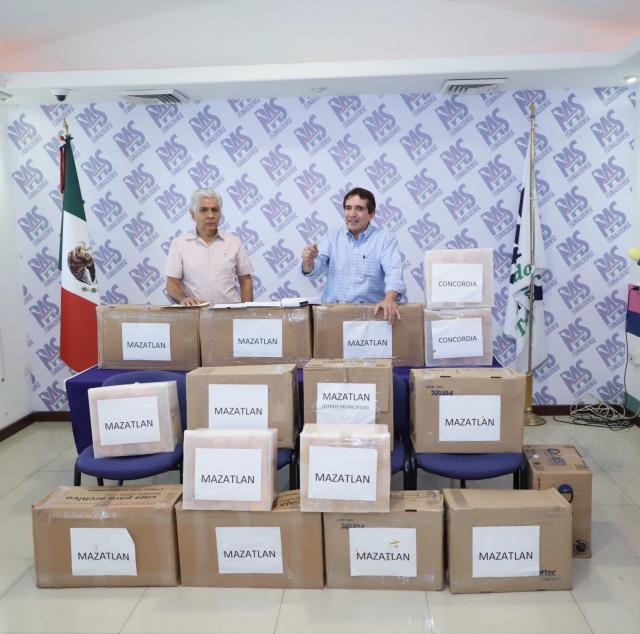 MazatlÃ¡n y Concordia entregan 11570 afiliaciones al Partido Sinaloense.