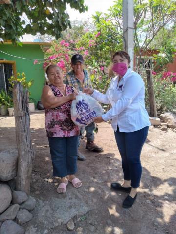 El ComitÃ© Directivo Municipal de Elota sostienen la jornada de donaciÃ³n de despensas alimenticias.