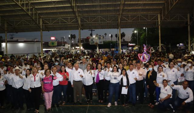 Emotivo encuentro con militancia pasista de Navolato
