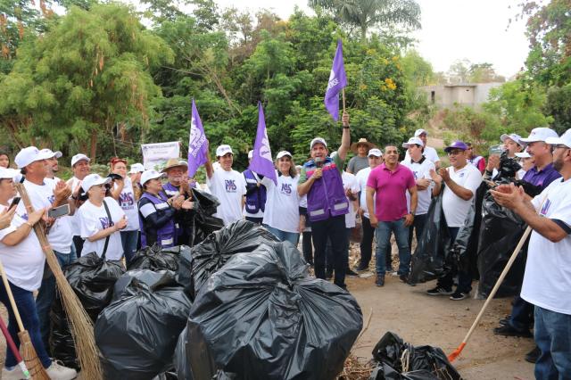 El PAS retira cerca de 30 toneladas de basura durante la jornada de limpieza de arroyos simultaneame