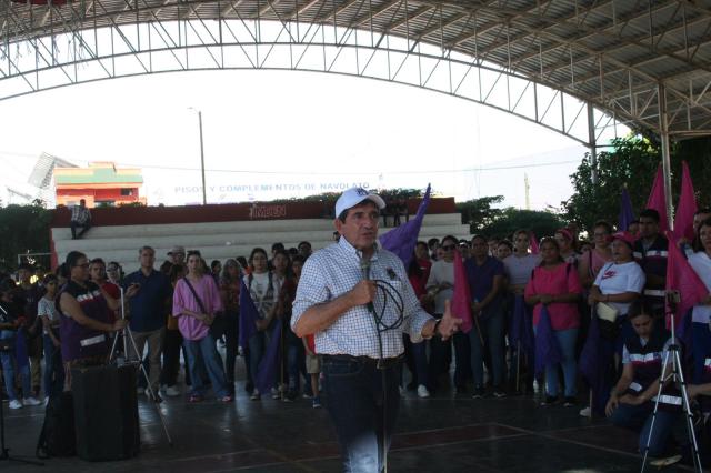 Sin pena ni gloria, Rocha paso por la Universidad así como lo hace hoy en día en la administración e
