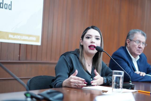 En el marco del Día Internacional de los Derechos Humanos el Dr. Gonzalo Armienta Hernández imparte 
