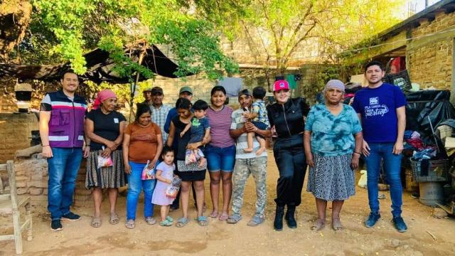 Regidora del PAS, Aglae Higuera, brinda apoyo crucial a familias desplazadas en Sinaloa