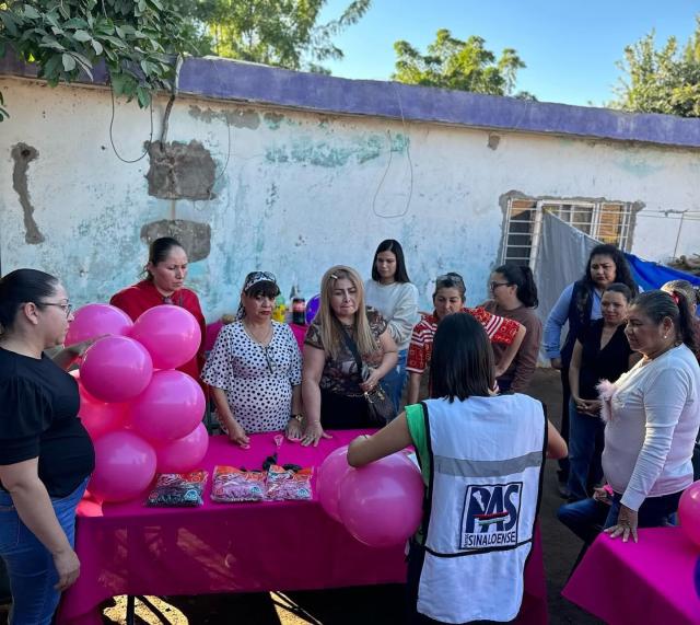El PAS Salvador Alvarado lleva acabo curso intensivo de Decoración con Globos en la colonia San Migu