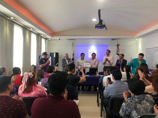 El PAS realiza conferencias a la diversidad de género e inclusión de la comunidad LGBTQ+.
